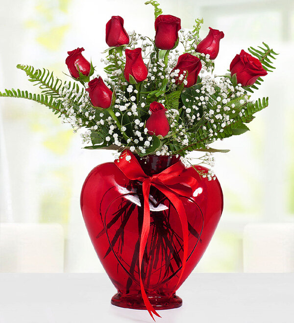 Kalpli Vazoda 9 Kırmızı Gül