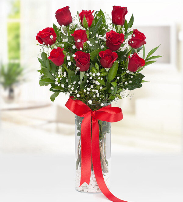 Vazoda 11 Kırmızı Gül